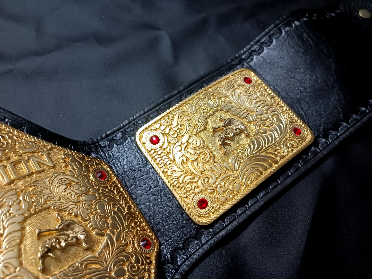 Big gold belt (24k textured version) - Moc Belts