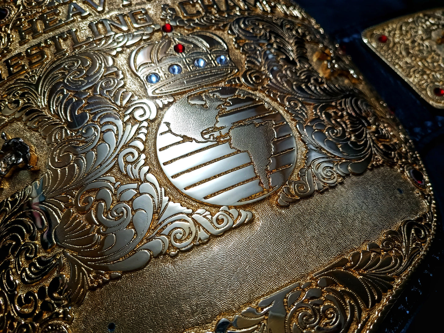 Big gold belt (24k textured version) - Moc Belts