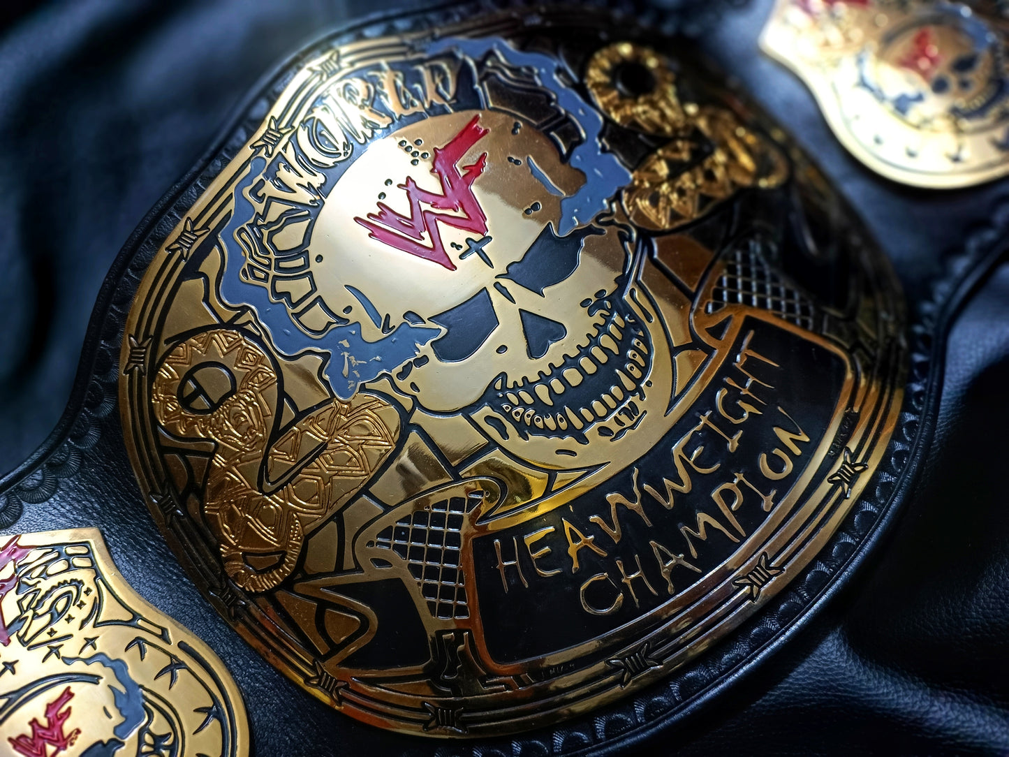 Smoking Skull Championship Belt (24k gold) - Moc Belts