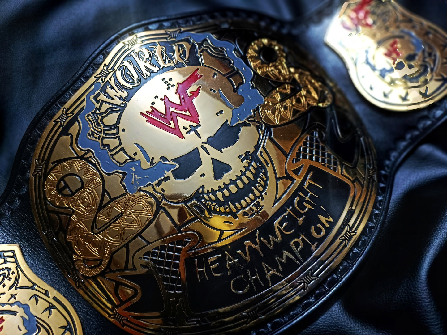 Smoking Skull Championship Belt (24k gold) - Moc Belts