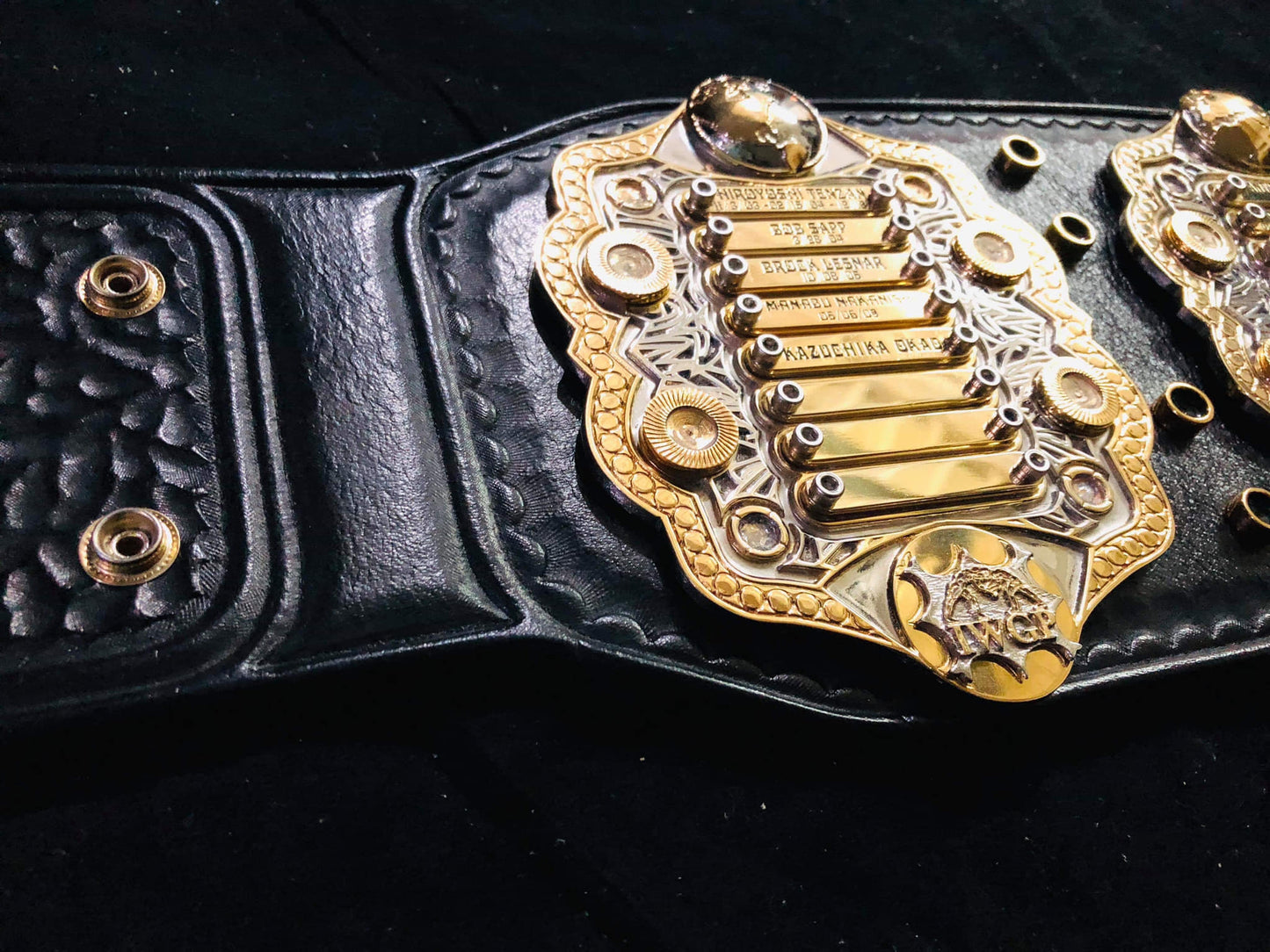 IWGP wrestling title (24k karate swiss gold) premium - Moc Belts 