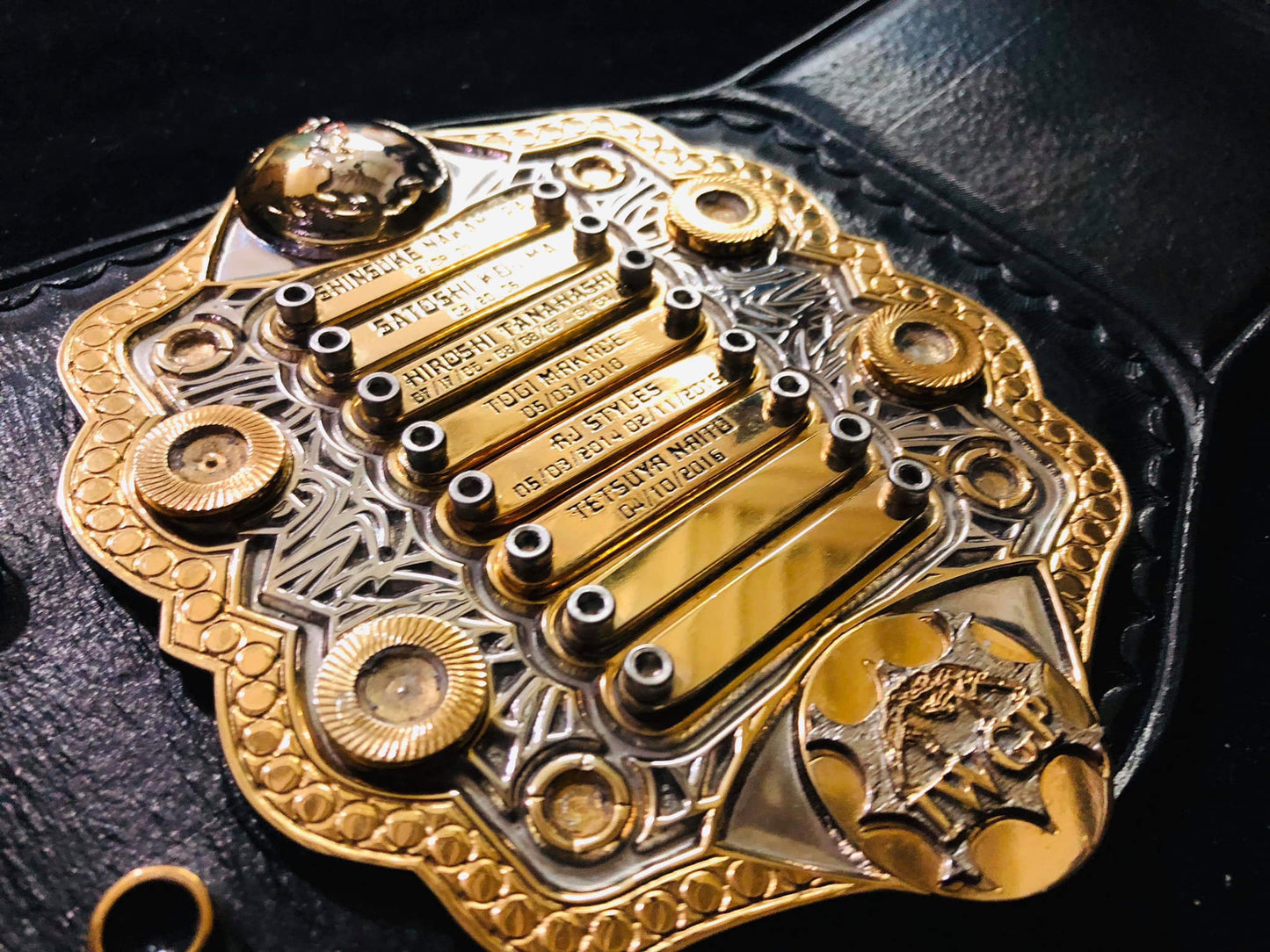 IWGP wrestling title (24k karate swiss gold) premium - Moc Belts 