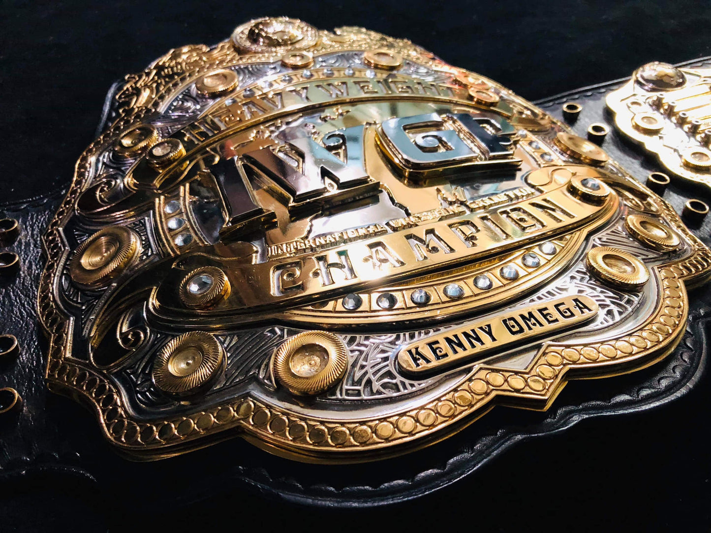 IWGP wrestling title (24k karate swiss gold) premium - Moc Belts 